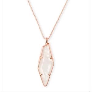 Kendra Scott Rose Gold Beatrice Necklace in Ivory Pearl EUC